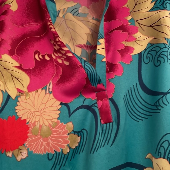 NATORI floral full length lounging gown. Size S - Picture 10 of 13